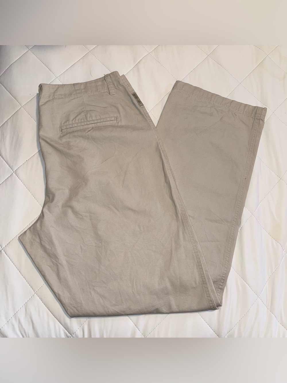 Columbia Women’s Khaki Pants Size 12 Hiking Outdoor Casual 31” 100% Cotton